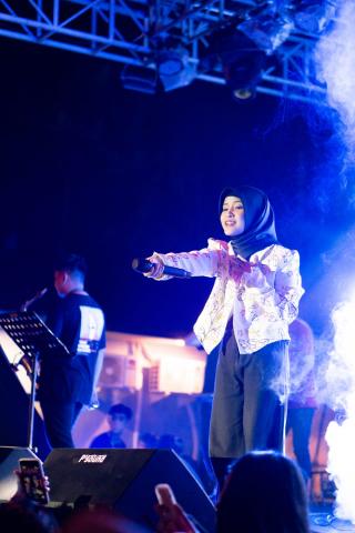 Alya, Gadis Cantik Asal Riau Sabet Juara Cover Song Contest Internasional
